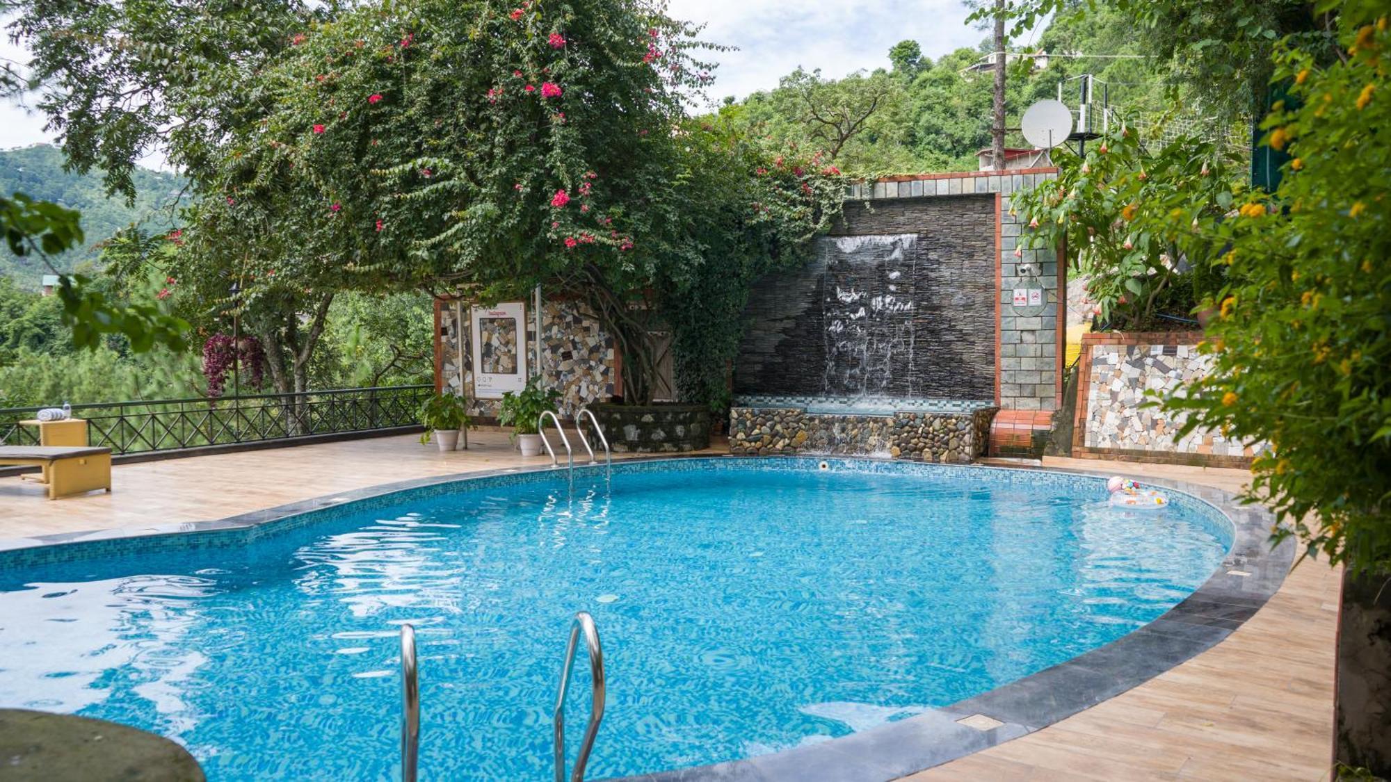 Winnies Holiday Resort & Spa Kasauli Exterior photo